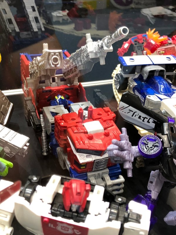 Tokyo Toy Show 2019   Transformers Siege Display Featuring Omega Supreme, Barricade, Impactor And More 05 (5 of 16)